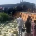 देहरादून के मोहब्बेवाला में पलटा सीमेंट से भरा ट्रक, एक की मौत और दो घायल