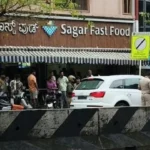 बेंगलुरु के कोरमंगला में लग्जरी कार के भीतर मिला 46 वर्षीय व्यक्ति का शव