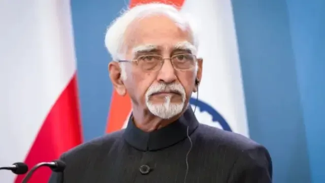 सांप्रदायिकता पर हामिद अंसारी की टिप्पणी से राजनीतिक गलियारों में गरमाई सियासत