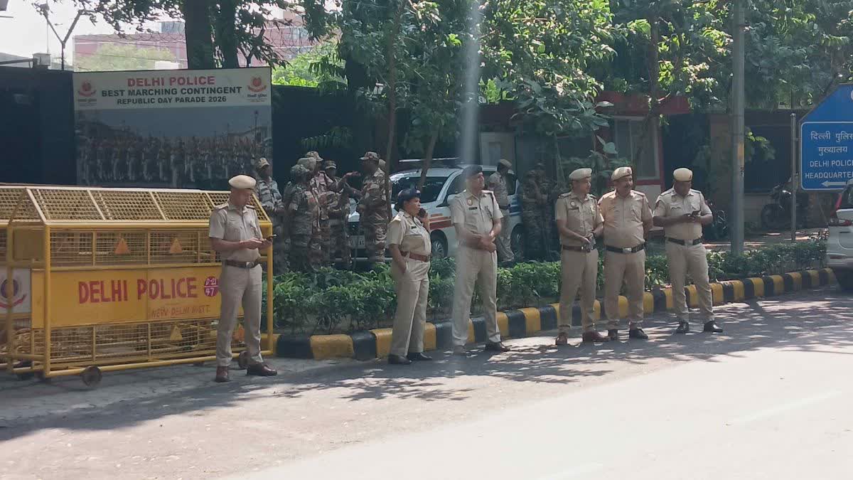 दिल्ली पुलिस ने व्यापारियों से करोड़ों की ठगी करने वाले आरोपी को मुंबई से दबोचा