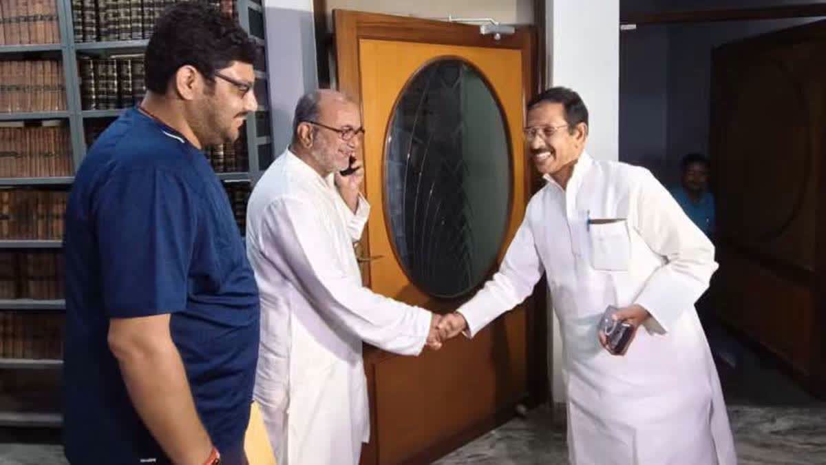 पश्चिम बंगाल में स्थानीय निकाय चुनावों से पहले राजनीतिक हलचल तेज