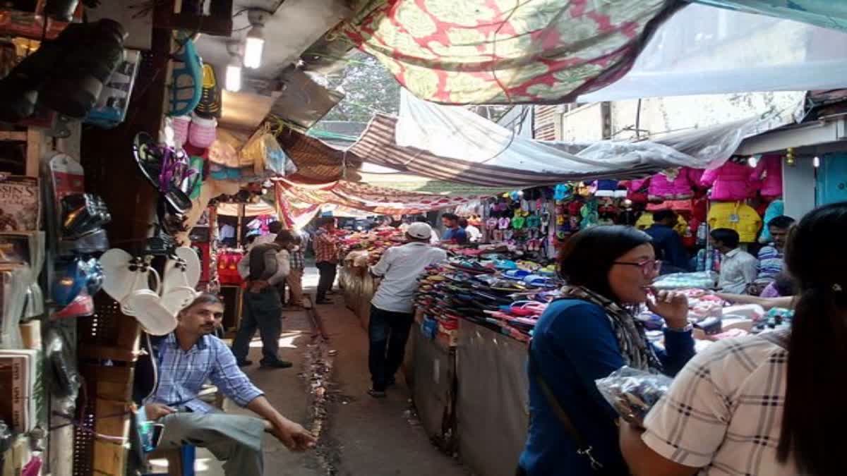 पश्चिम बंगाल के सिलीगुड़ी में दुर्गा पूजा के दौरान कम रहा व्यापारिक कारोबार