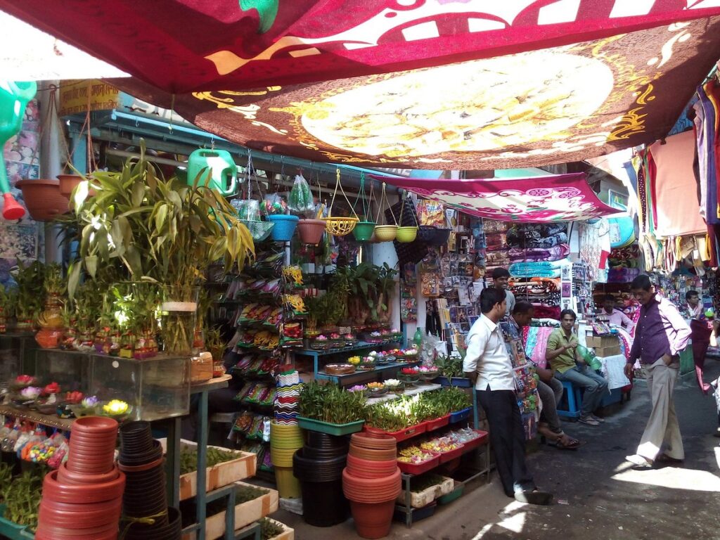 पश्चिम बंगाल के सिलीगुड़ी में दुर्गा पूजा के दौरान कम रहा व्यापारिक कारोबार
