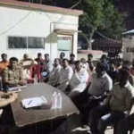 मऊ में दीवाली और प्रतिमा विसर्जन को लेकर पुलिस प्रशासन सतर्क, डीजे के नियमों पर सख्ती