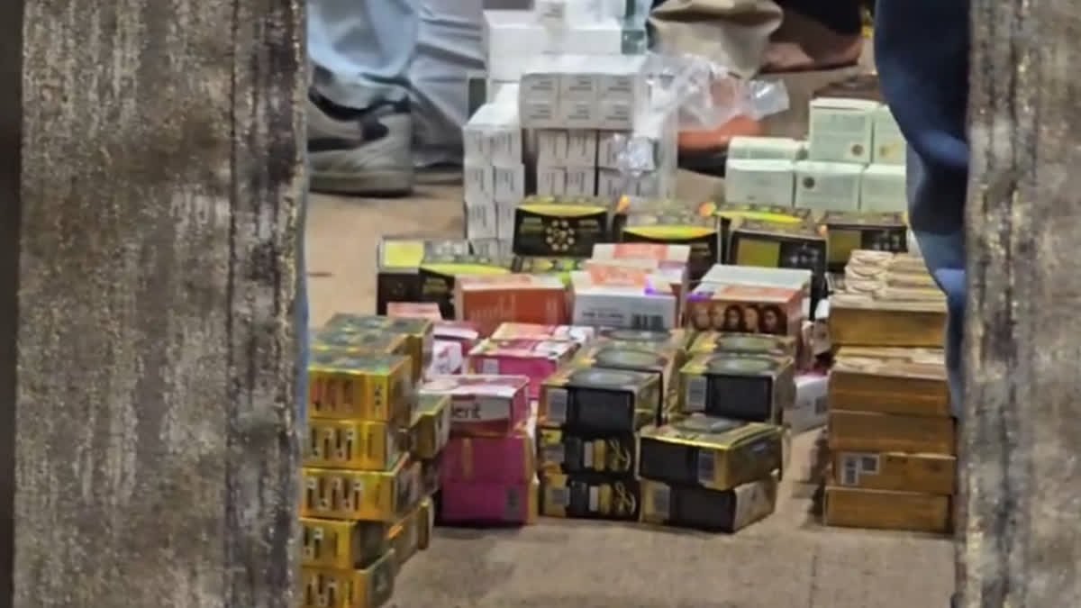 हैदराबाद में बड़ी कार्रवाई, सात लाख रुपये के पाकिस्तानी सौंदर्य उत्पाद जब्त